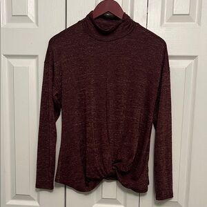 Jennifer Lopez Tuttle neck Burgundy shimmer Long Sleeve Top medium